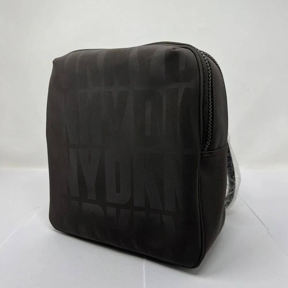 DKNY Women's Medium Backpack Classic Black VTG NWT‎
